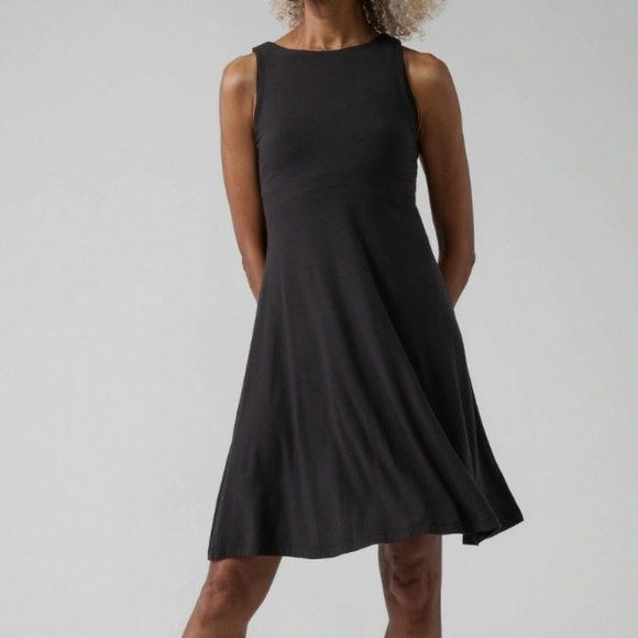 Athleta Women's Black Santorini Thera Dress Sleeveless Size Small - Picture 1 of 10